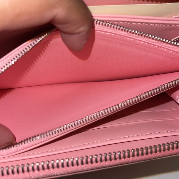 Louis Vuitton Yayoi Kusama edition RARE find color is Pink with Red dots. - Picture 7 of 12